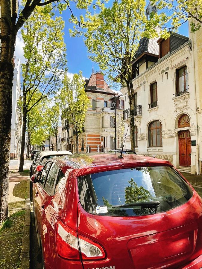 Villa Muguette - Coeur De Vichy- 2Eme Etage Kültér fotó